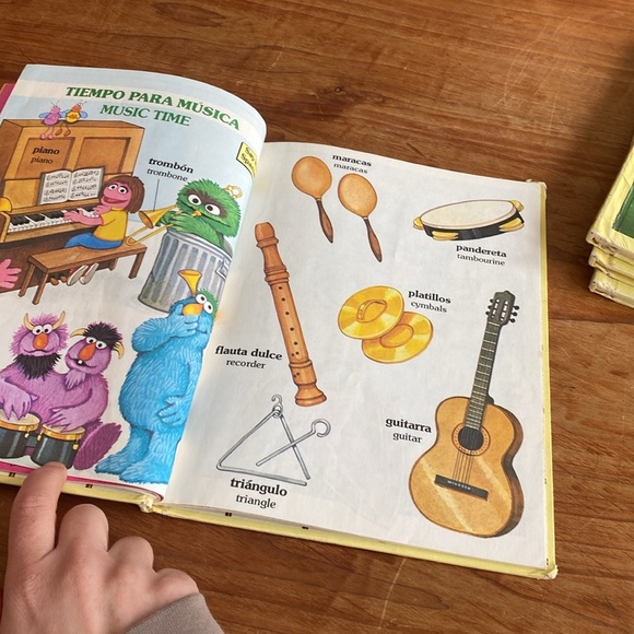 Vintage Sesame Street Hardcovers Volume 9,10,11,12 - Picture 9 of 14